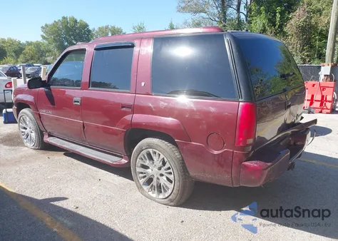 2000 Cadillac Escalade Standard из США, поврежденный, VIN 1GYEK13R8YR127435